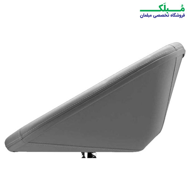 نمایی نزدیک از گوشه کناری صندلی